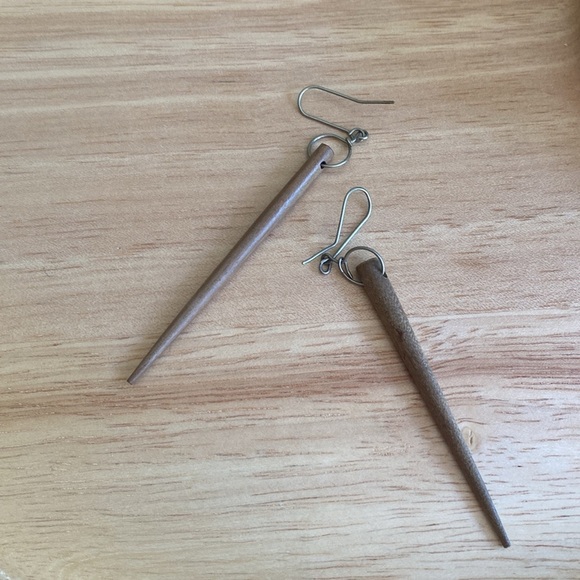 Wood earrings - Picture 6 of 7